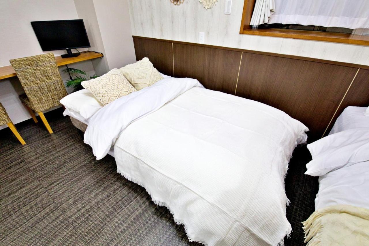 Tommy Condominium Wakasa 502 Naha Exteriör bild